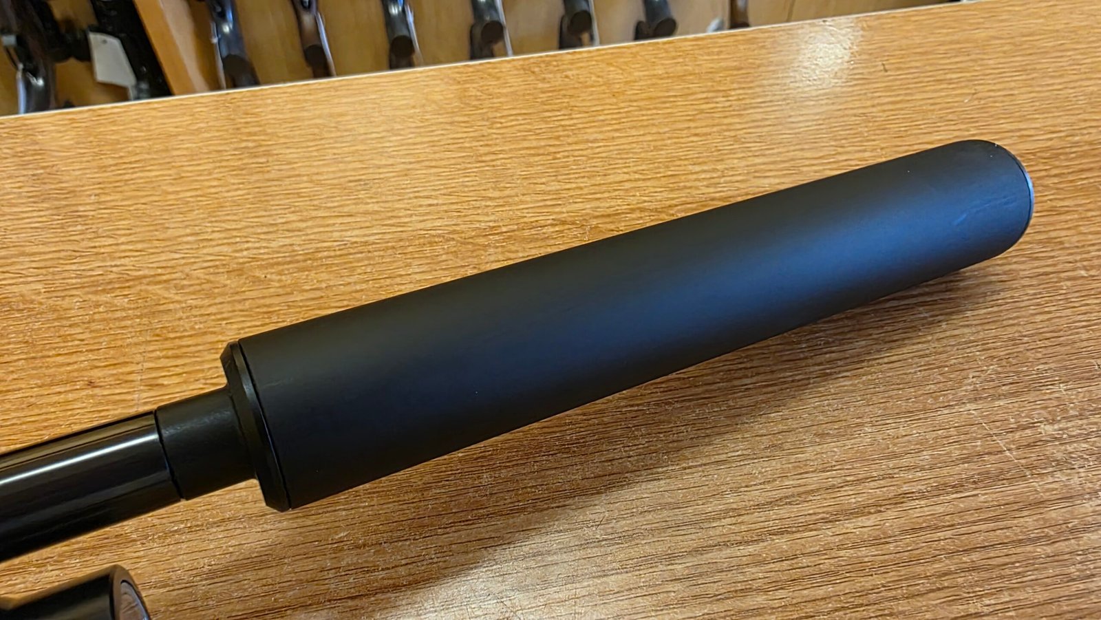 Senapan-Weihrauch-22-HW-100-KT-Laminate-Adjustable-2jpg - airgunmalaysia.com