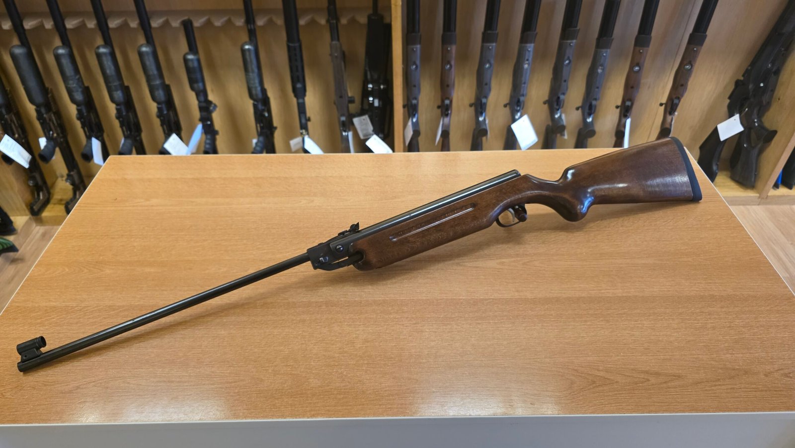 Senapan-Weihrauch-22-HW-35-E-2jpg - airgunmalaysia.com