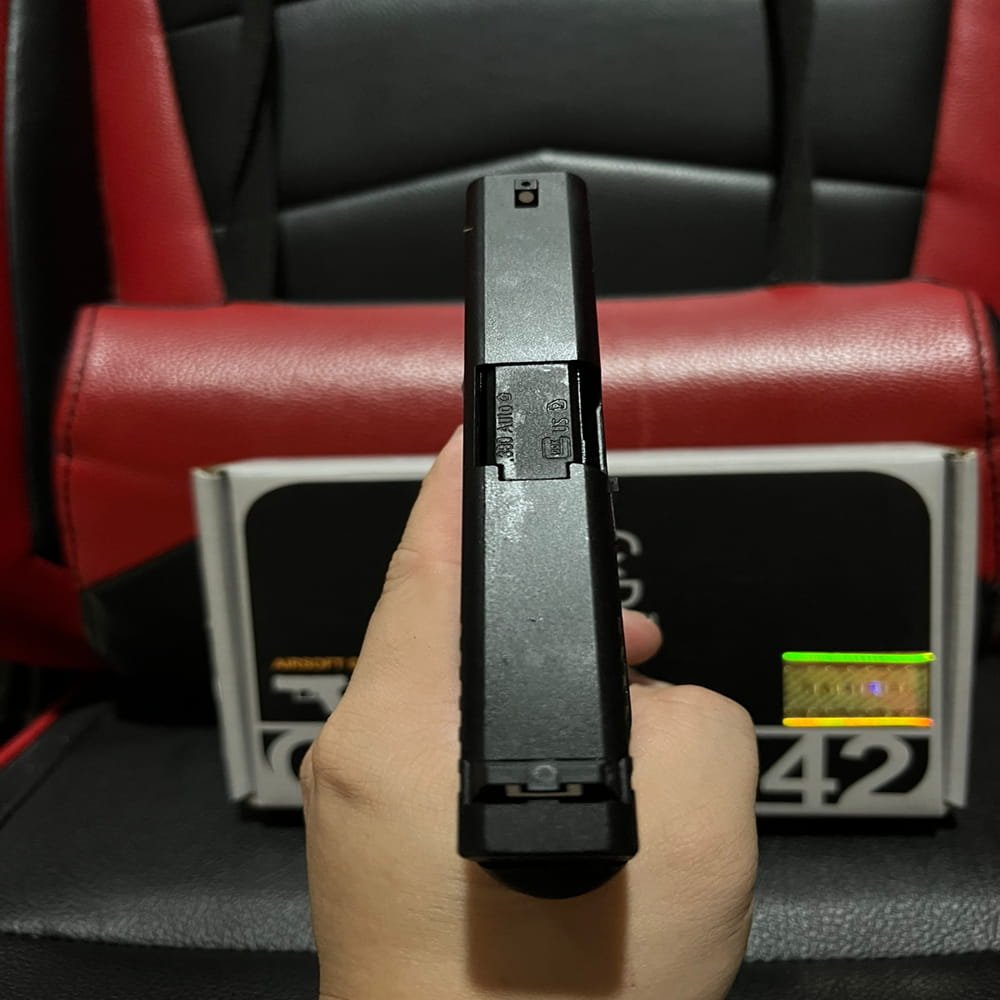 Umarex-VFC-Glock-G42-GBB-Airsoft-–-Licensed-Compact-Gas-Blowback-Pistol-6mm-3.jpeg - airgunmalaysia.com