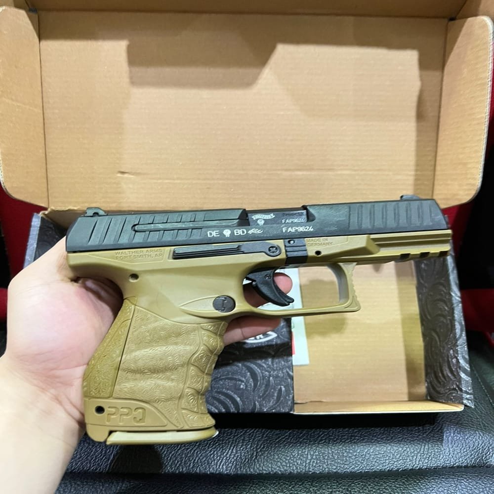 Umarex-Walther-PPQ-M2-GBB-Airsoft-Pistol-–-Licensed-Walther-Gas-Blowback-6mm-11.jpeg - airgunmalaysia.com