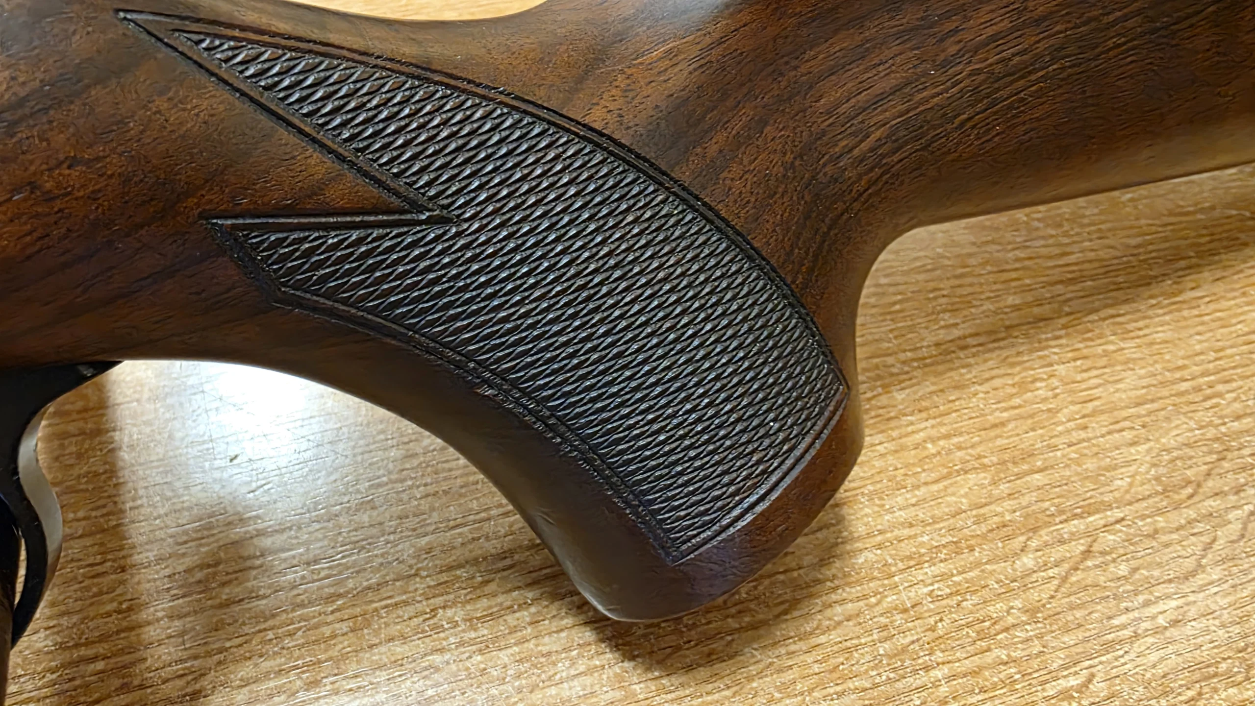 Air Arms 177 S400 Carbine Walnut 12 - airgunmalaysia.com