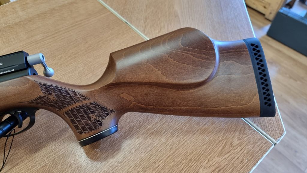 Air Arms 22 S410 Carbine Beech 7 - airgunmalaysia.com